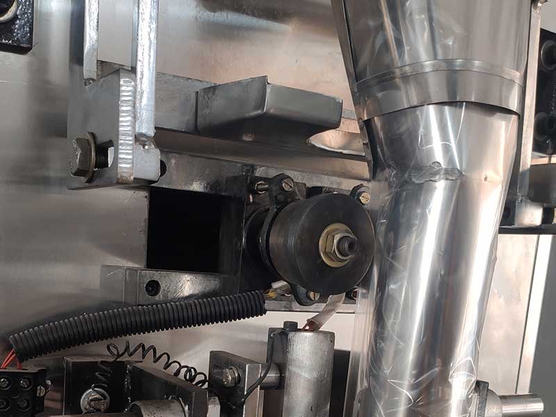 vffs-laminate-roller